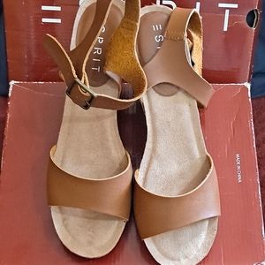 Esprit Dark Brown Shoe with Wedge Heels